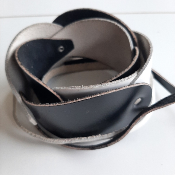 BLACK AND WHITE LEATHER BELT - Picture 5 of 9